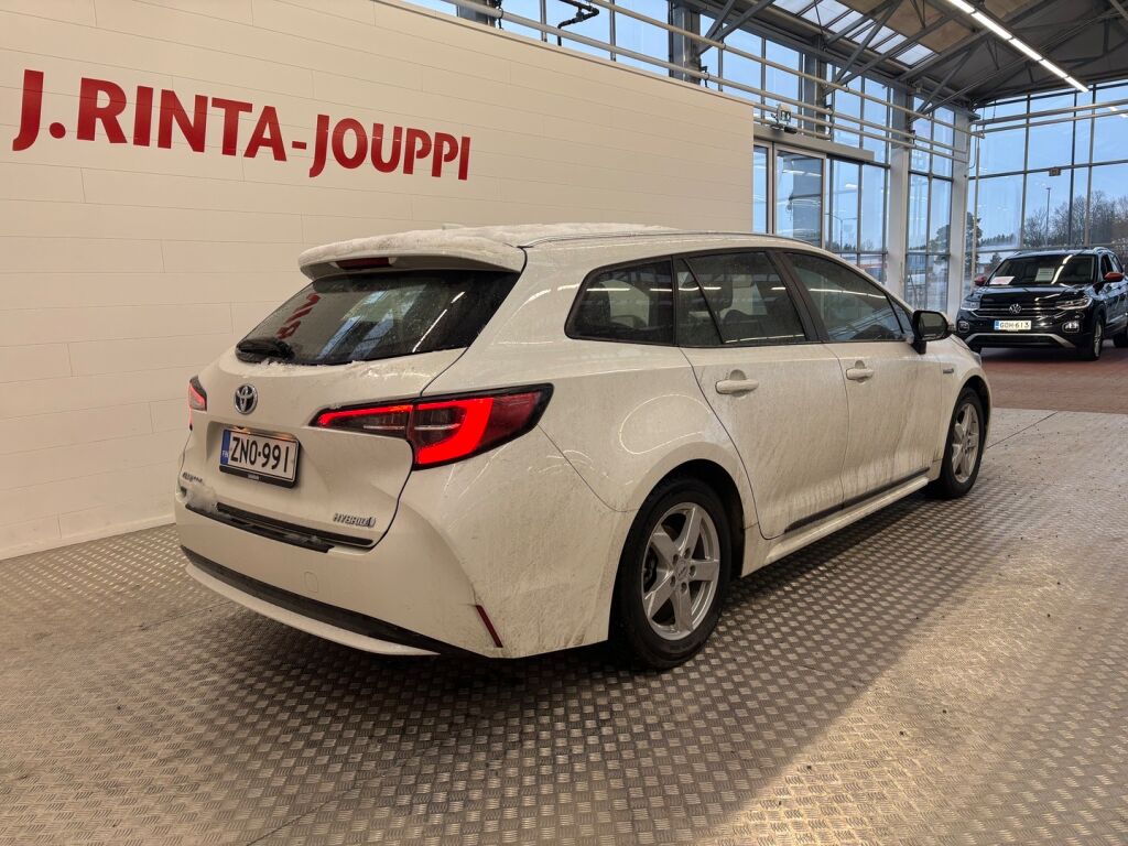 Toyota Corolla 2020 Helmiäis valkoinen