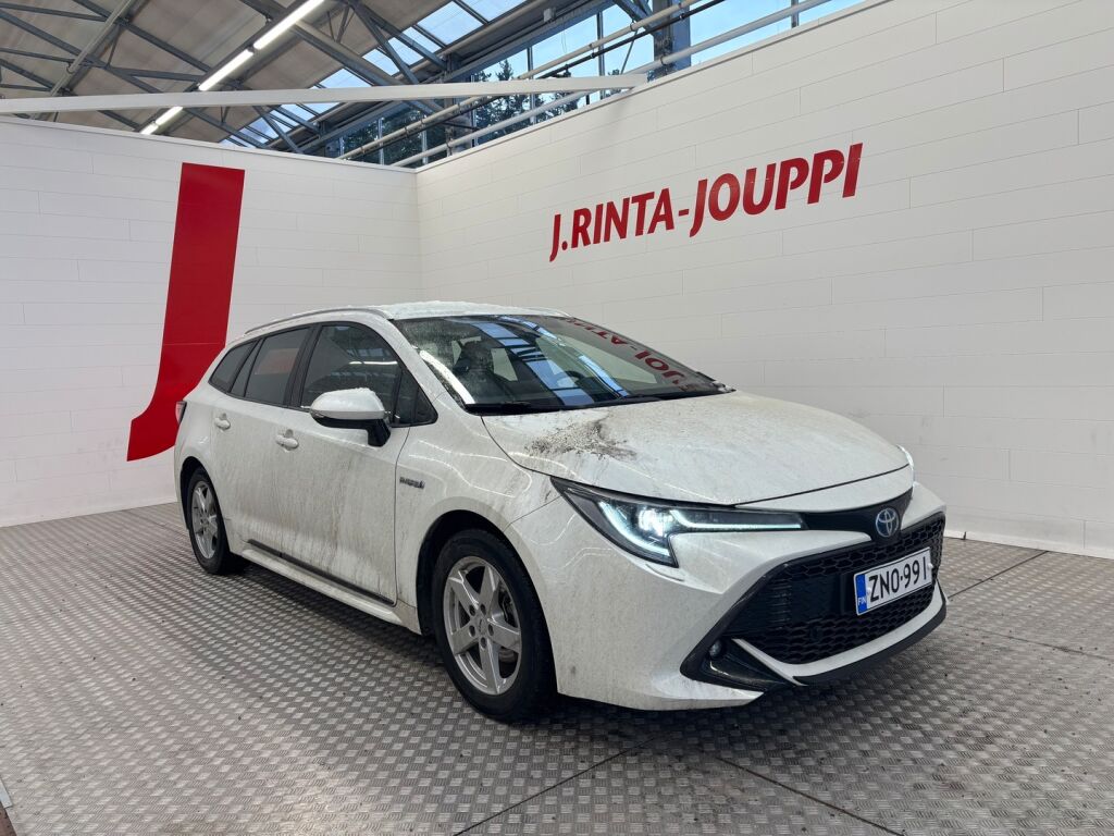 Toyota Corolla 2020 Helmiäis valkoinen