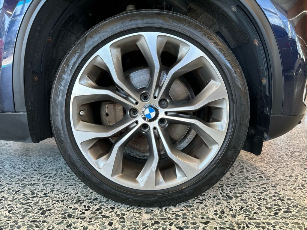 BMW X5 2017 Sininen