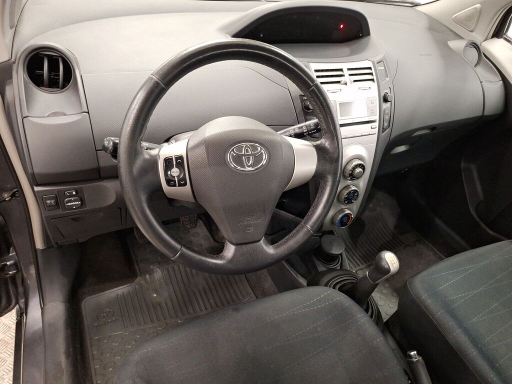 Toyota Yaris 2008 Harmaa