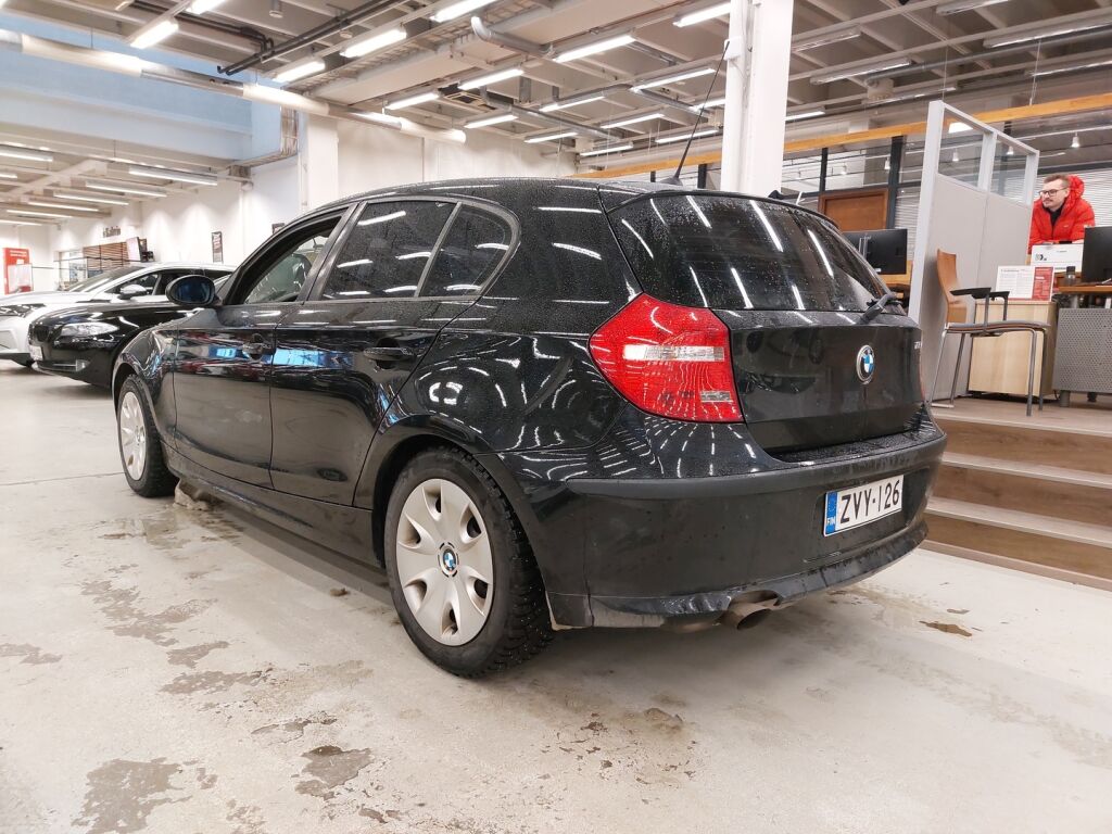 BMW 116 2008 Musta